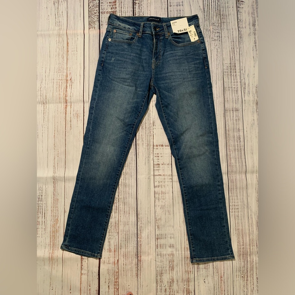 NWT Aeropostale Men’s slim jeans. Size 29X30.